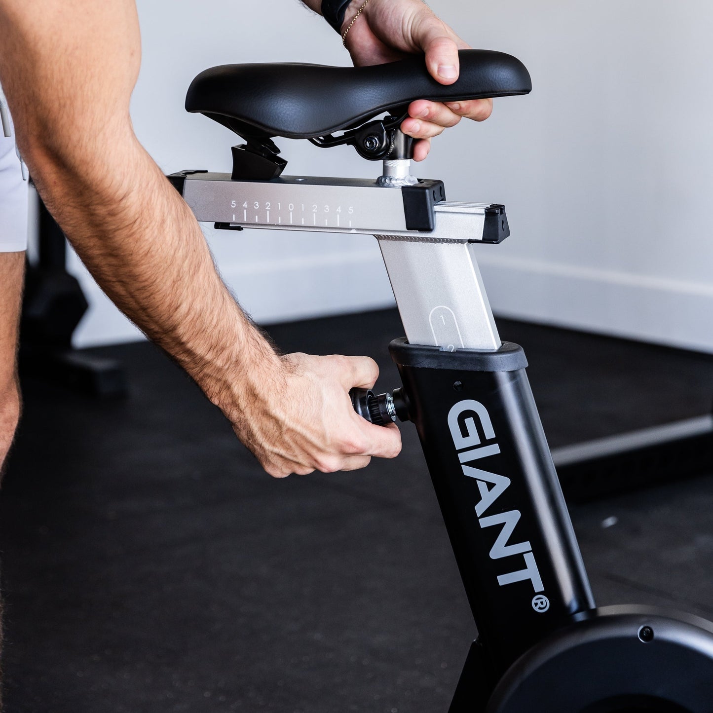 GIANT Lifting GIANT Air Bike - GMWD Fitness