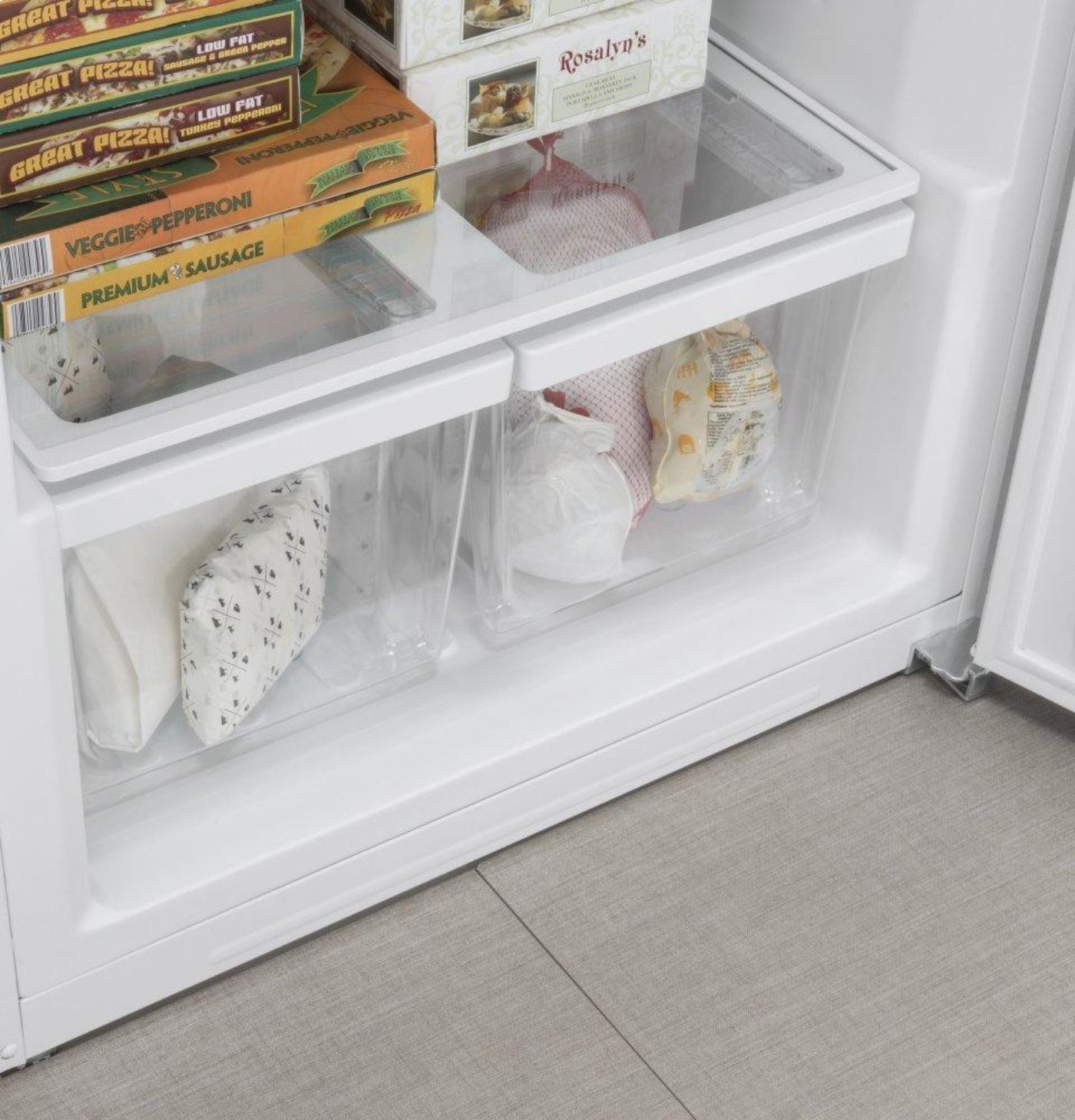 GE APPLIANCES FUF21DLRWW GE 21.3 Cu. Ft. Frost-Free Upright Freezer - FUF21DLRWW-KT