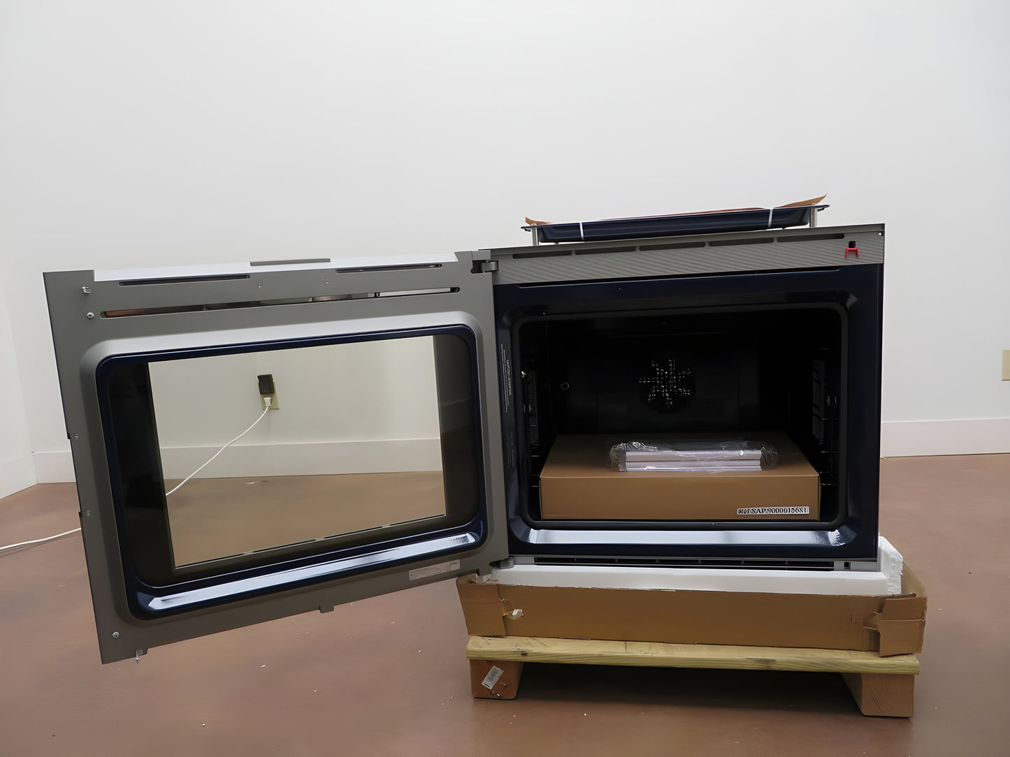 Gaggenau 400 Series BO481611 30" Convection Single Electric Wall Oven Left H