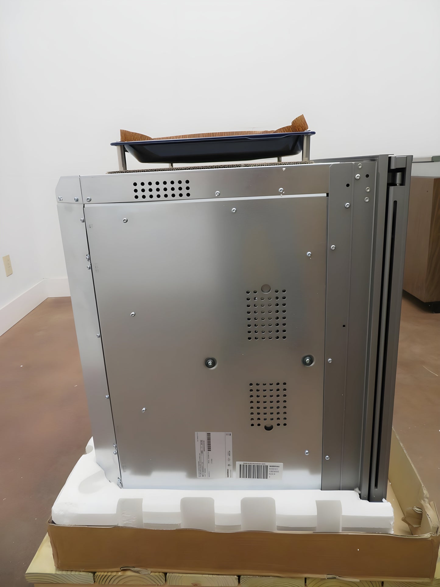 Gaggenau 400 Series BO481611 30" Convection Single Electric Wall Oven Left H