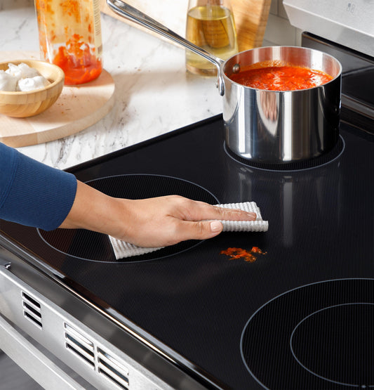 GE APPLIANCES GRF400PVWW GE(R) 30" Free-Standing Electric Range - GRF400PVWW-KT
