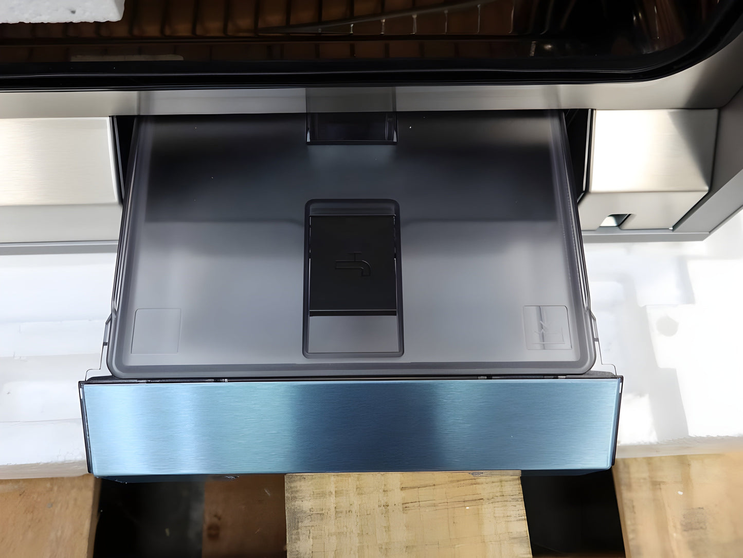 Gaggenau 400 Series 24 Inch Single Combi-Steam Smart Electric Wall Oven BS475612
