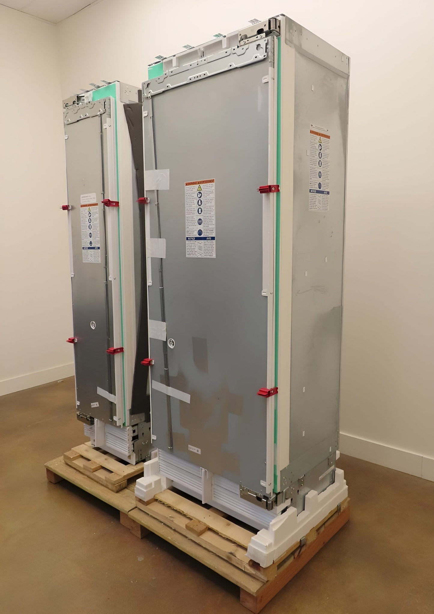 Gaggenau Vario 400 Series 48" Refrigerator & Freezer Columns RC472705 / RF411705