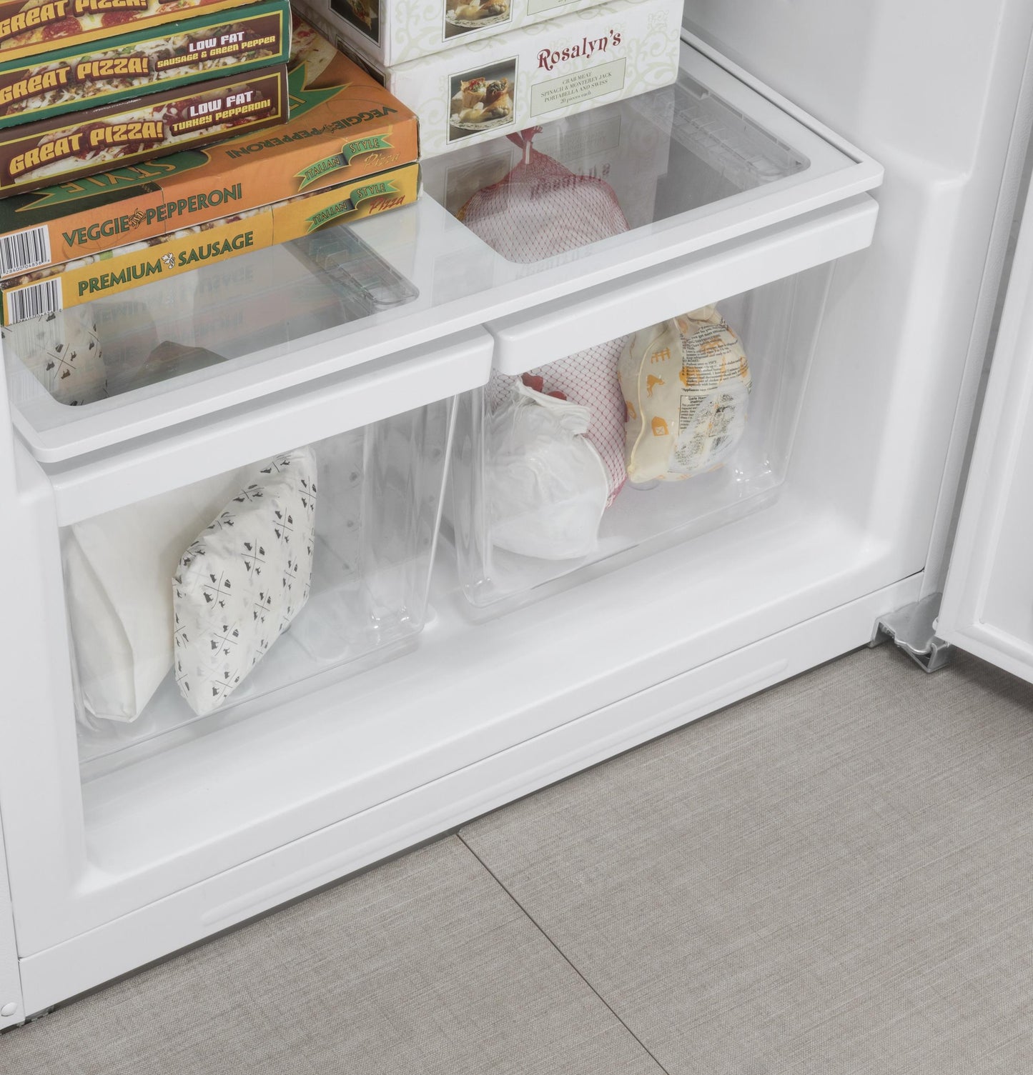 GE APPLIANCES FUF21DLRWW GE 21.3 Cu. Ft. Frost-Free Upright Freezer - FUF21DLRWW-KT