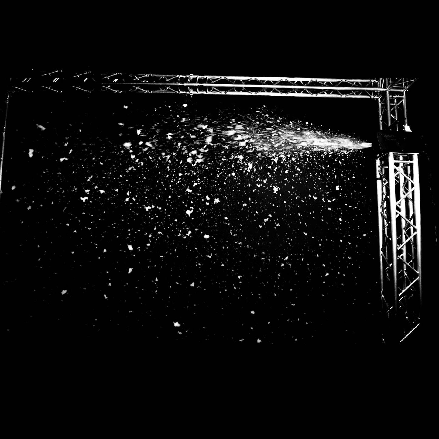 CHAUVET DJ Atmospheric Effect High Output Snow Machine with Wired Remote | SM250 - 78353