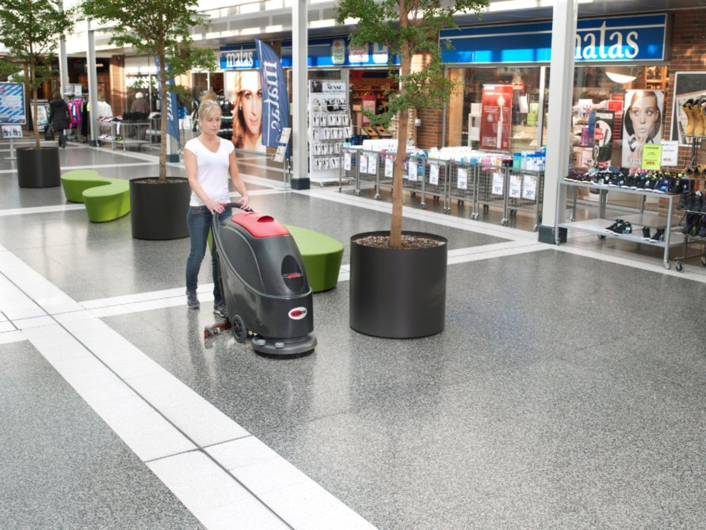 Viper AS430C | 17" Walk Behind Disk Floor Scrubber, Electric, Pad Assist - 50000226