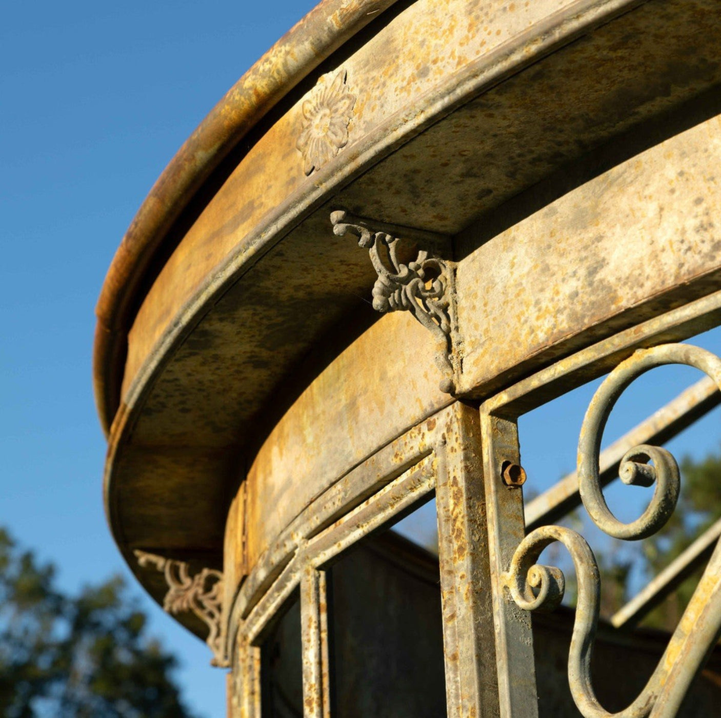 Park Hill Collection Garden Floral Aged Metal Gazebo Display Prop - EDX90088
