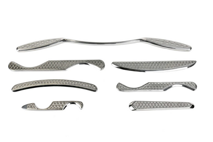 The HawkGrips Gold set contains seven instruments: Small Multi-Curve, Medium Multi-Curve, Large Multi-Curve, Boomerang, Scanner, Tongue Depressor, and Medium Handlebar.   Whats Included Medium Handlebar instrument Small Multi-Curve tool Medium Multi-Curve tool Large Multi-Curve tool Scanner tool Boomerang tool "Tongue Depressor" tool Roll-up carrying case User manual Free Promo Items 1 Jar of regular HawkGrips emollient 1 Jar of fregrance-free HawkGrips emollient 1 Bottle of HawkHydro