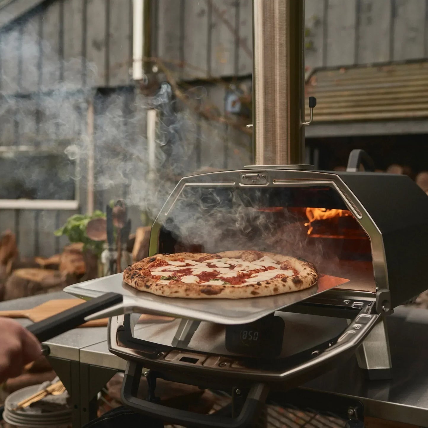 Ooni Karu 2 Pro Multi-Fuel Pizza Oven - UU-P2EE00