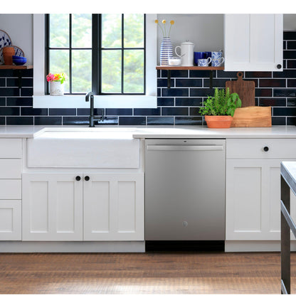 GE APPLIANCES GDT535PYVFS GE(R) Top Control with Plastic Interior Dishwasher with Sanitize Cycle & Dry Boost - GDT535PYVFS-KT