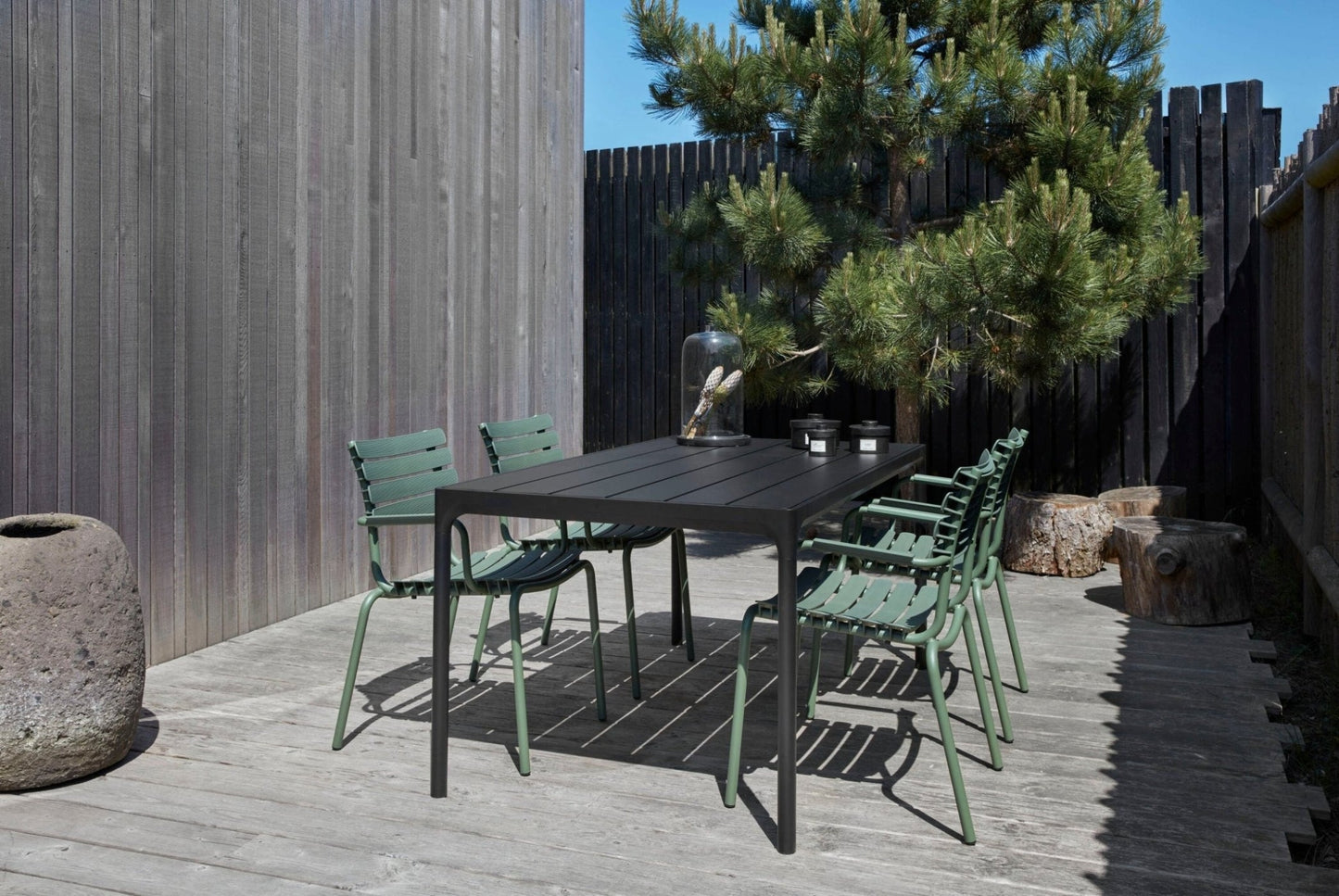 HOUE FOUR Dining Table