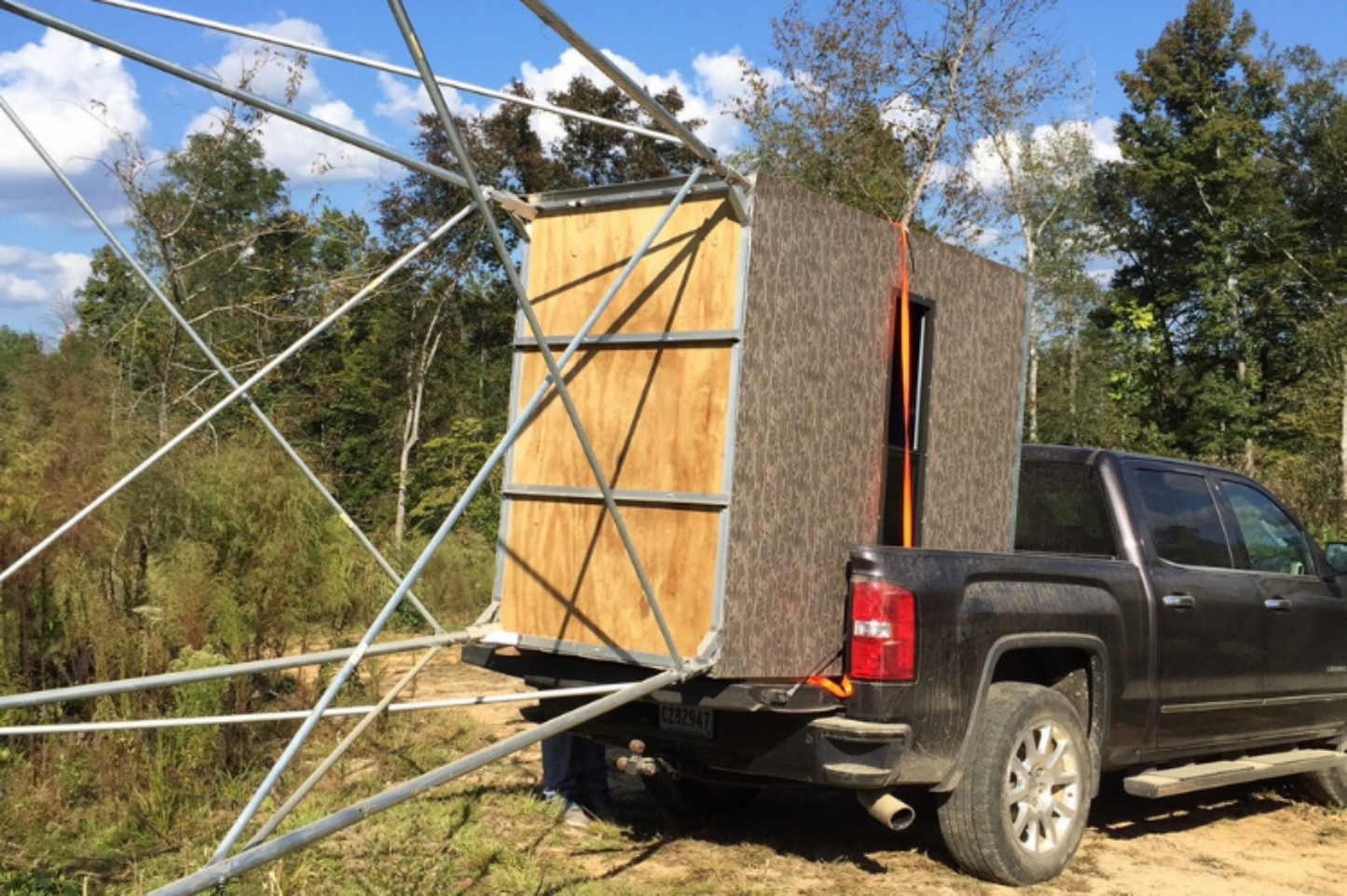 Big Dogg Deer Blinds Aluminum and Insulated Deer Blinds 6' X 6' Elevated with 5' Base and Detachable Ladder for Big Dogg - BD6X65BDL